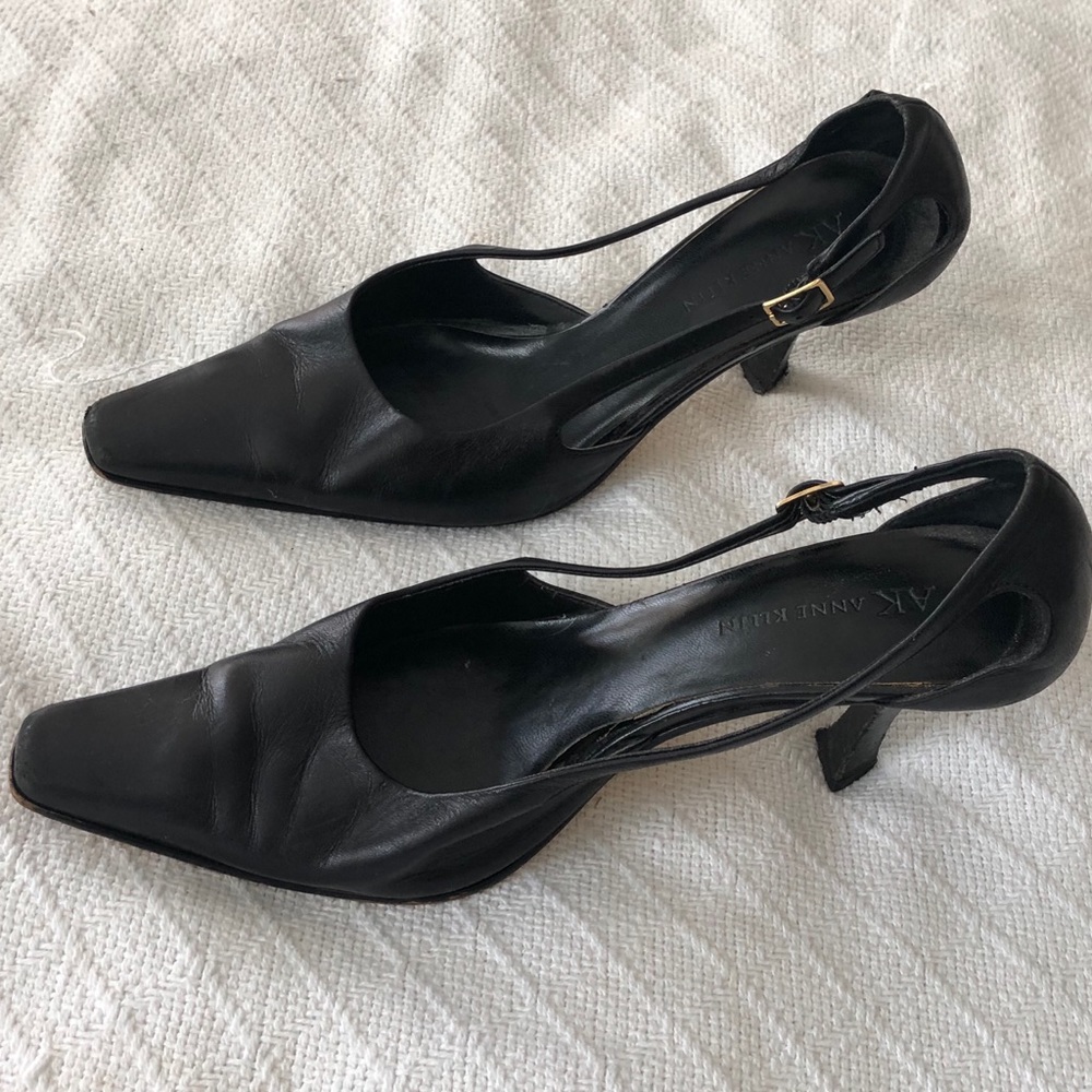 Leather cutout heels